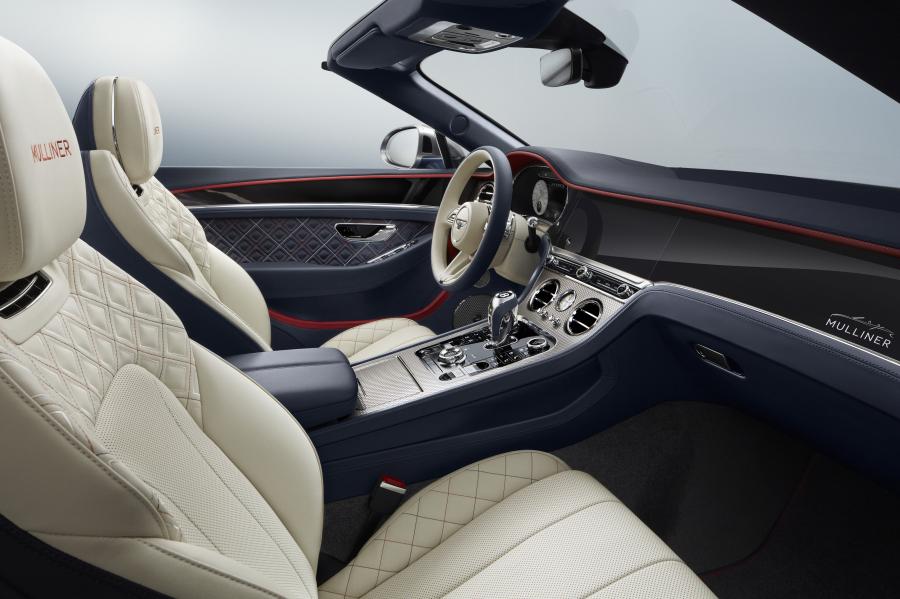 Интерьер Bentley Continental GT Mulliner Convertible 2020 года  (фото 6 из 21)